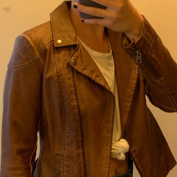 Vegan leather jacket! - Picture 2 of 10